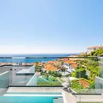 Art House - By Wehost