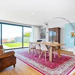 Art House - By Wehost Funchal