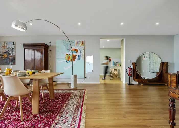 Art House - By Wehost