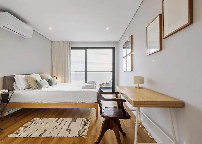 Art House - By Wehost 푼샬